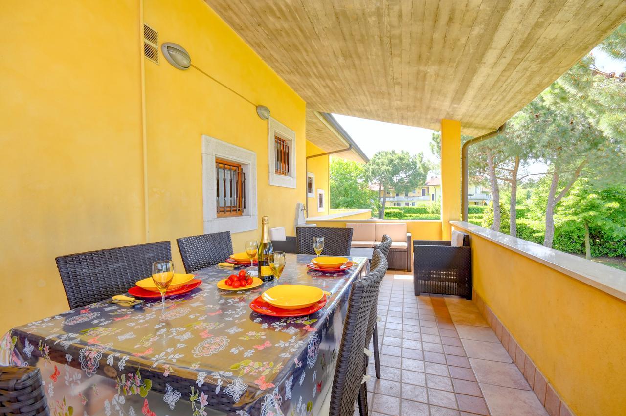 Sirmione Beach Apartment Екстер'єр фото